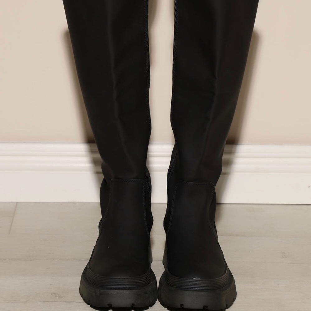 Boots - Picture 2 of 3